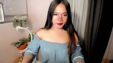 bella_ngo online show from July 20, 11:01 am