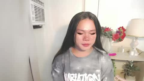 bella_ngo online show from August 2, 7:45 pm