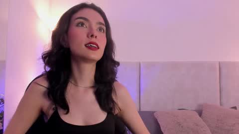 bella_nova__ online show from March 26, 9:31 pm