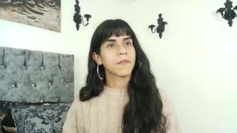 Snapshot of bella_poisonous chatting on March 26, 1:22 am Bella online show from March 26, 1:22 am