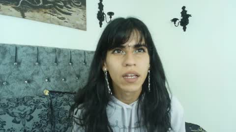 Bella online show from May 31, 2:09 am