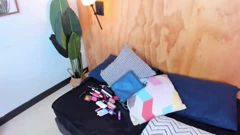 Bella Riviera online show from November 25, 5:13 pm