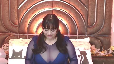 Snapshot of bella_taylor_a chatting on October 6, 1:14 am Bella Taylore online show from October 6, 1:14 am