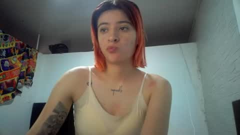 bella_thorne1999 online show from July 19, 8:12 pm