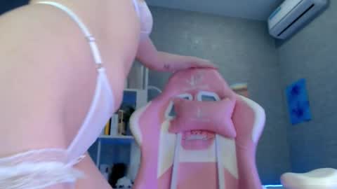 Bella Torress online show from October 26, 3:45 am