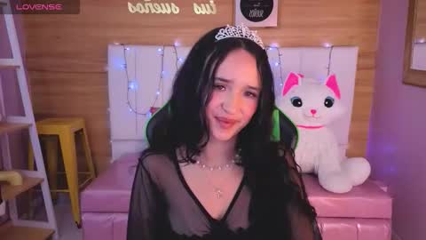 Snapshot of bella_vibes_s chatting on March 11, 12:44 pm Bella online show from March 11, 12:44 pm
