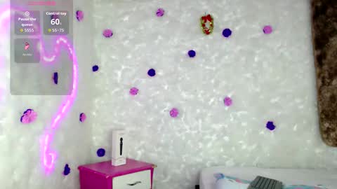 bella_warzon online show from February 23, 8:17 pm