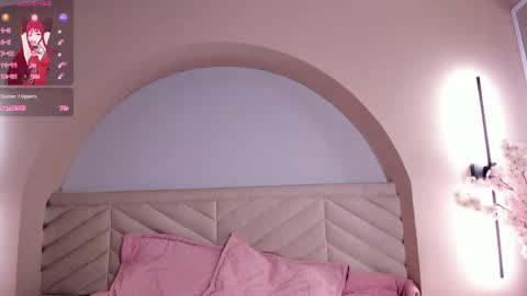 Snapshot of bella_williiams_ chatting on April 13, 12:10 pm Bella online show from April 13, 12:10 pm