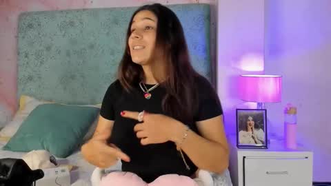 Bella Becca  online show from February 4, 11:20 pm