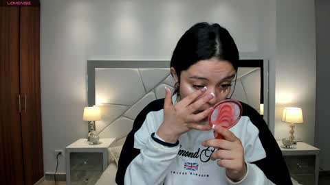  Bella Hadid  online show from February 1, 11:21 am