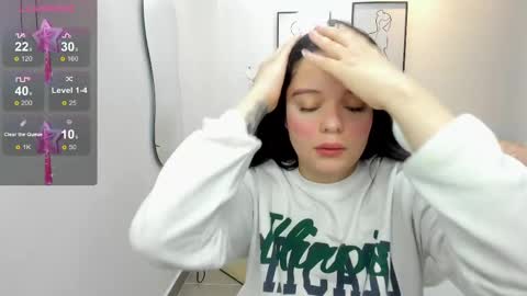  Bella Hadid  online show from February 11, 11:32 am