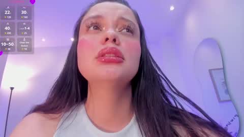  Bella Hadid  online show from March 7, 2:45 pm
