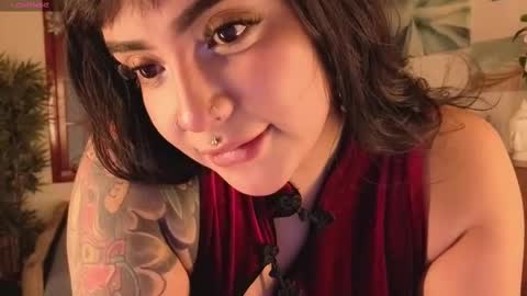 Bella  online show from October 11, 7:45 pm