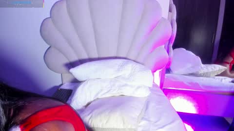 Snapshot of bellaadajud chatting on December 20, 2:40 am Bella Dajud online show from December 20, 2:40 am