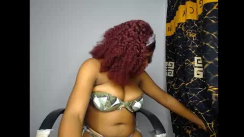 Snapshot of bellababy7 chatting on June 11, 12:32 am bella online show from June 11, 12:32 am