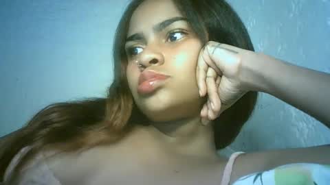 Bella online show from December 15, 4:26 pm