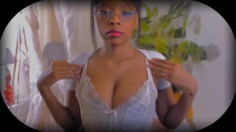 Bellah Blakes-Sarah Scrumptious Lee online show from September 19, 4:36 am