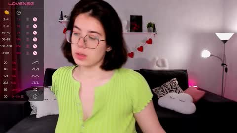 hello guys im Bella online show from September 11, 2:33 am