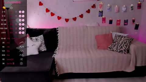 hello guys im Bella online show from May 6, 2:19 am