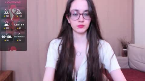 BellaCatLovesMeat online show from November 2, 7:05 pm