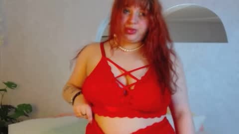 Snapshot of belladonnared chatting on May 21, 3:35 am Belladonna online show from May 21, 3:35 am