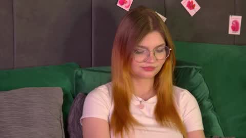 BellaMarebelle online show from February 16, 5:42 pm