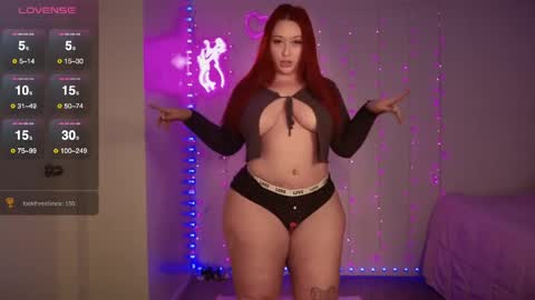 Snapshot of bellamonroee chatting on April 28, 4:28 am Bella Monroe online show from April 28, 4:28 am