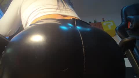 Camille  online show from January 13, 12:41 am