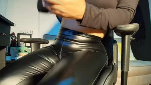 Camille  online show from February 9, 11:25 pm