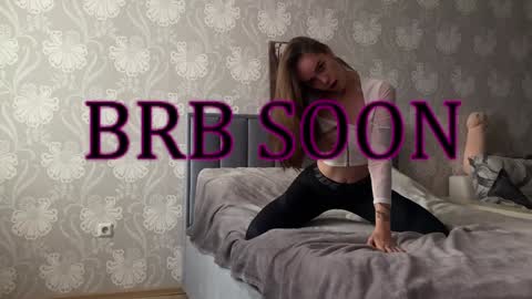 bellaparker_ online show from December 20, 10:49 am
