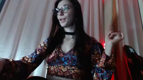 bellaqueen0701 online show from February 23, 10:09 pm