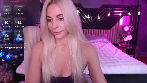 Snapshot of bellarayyy chatting on January 7, 9:28 pm Bella online show from January 7, 9:28 pm