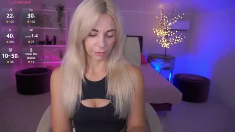 Bella online show from June 3, 2:33 pm