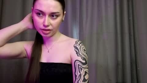 Snapshot of bellarison chatting on April 23, 9:52 am Daniela online show from April 23, 9:52 am