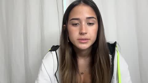 bellashoreeee online show from September 27, 8:14 pm