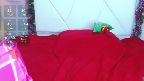 Snapshot of bellastonee1 chatting on December 22, 8:47 pm bellastonee1 online show from December 22, 8:47 pm