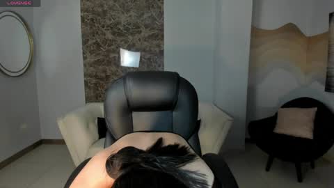 Snapshot of bellastorm1 chatting on May 24, 11:59 am B E L L A online show from May 24, 11:59 am