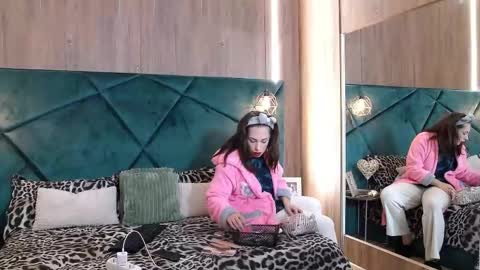 Bella Taylor online show from February 2, 4:11 am