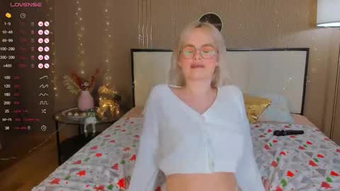 Bella online show from January 18, 1:09 am