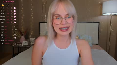 Bella online show from February 12, 1:00 am