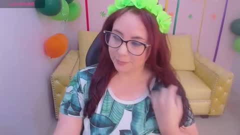 Snapshot of bellatrix_ch chatting on March 17, 2:42 pm Bella online show from March 17, 2:42 pm