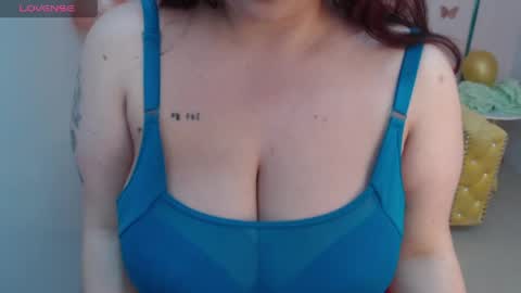 Snapshot of bellatrix_ch chatting on April 24, 1:24 pm Bella online show from April 24, 1:24 pm