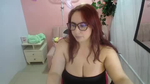 Snapshot of bellatrix_ch chatting on May 16, 4:17 pm Bella online show from May 16, 4:17 pm