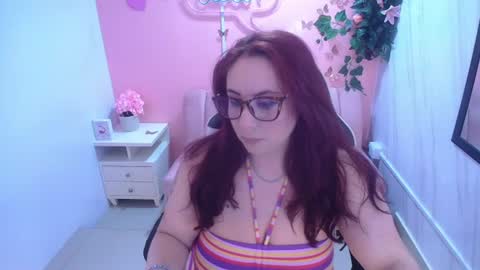 Snapshot of bellatrix_ch chatting on June 20, 12:52 pm Bella online show from June 20, 12:52 pm