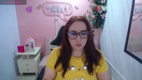 Snapshot of bellatrix_ch chatting on July 25, 12:47 pm Bella online show from July 25, 12:47 pm