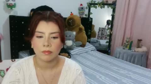 Snapshot of bellatrix_colen chatting on November 16, 10:59 pm Aleja online show from November 16, 10:59 pm