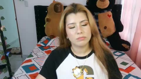 Snapshot of bellatrix_colen chatting on January 17, 8:56 pm Aleja online show from January 17, 8:56 pm