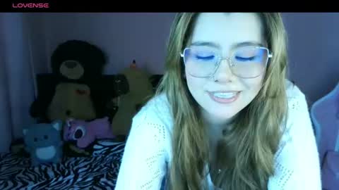 Aleja  online show from July 16, 2:56 pm