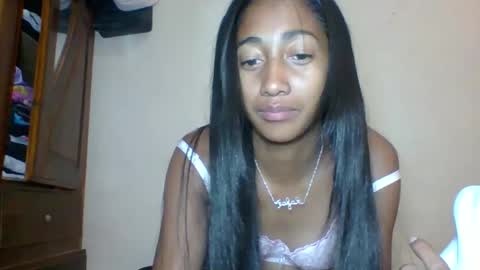 belle_annah online show from April 27, 5:05 am