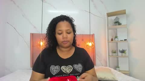 Snapshot of belle_brunette chatting on March 26, 11:38 am belle online show from March 26, 11:38 am